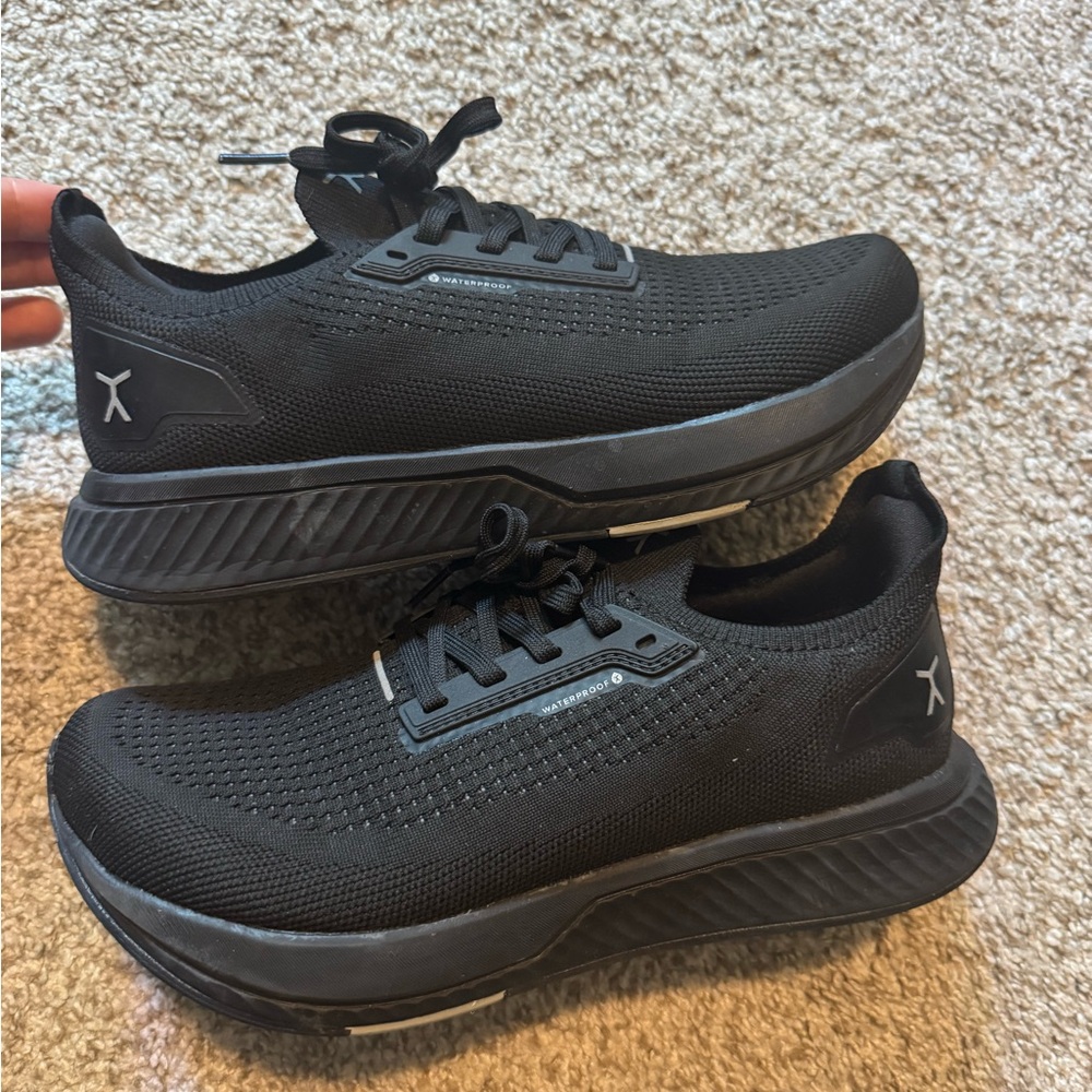 Black Performance Sneakers for Men and Women